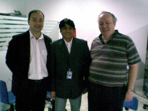 4_6_2008_11_27_49 Alan-Tobi-and-Dr-John-Cook